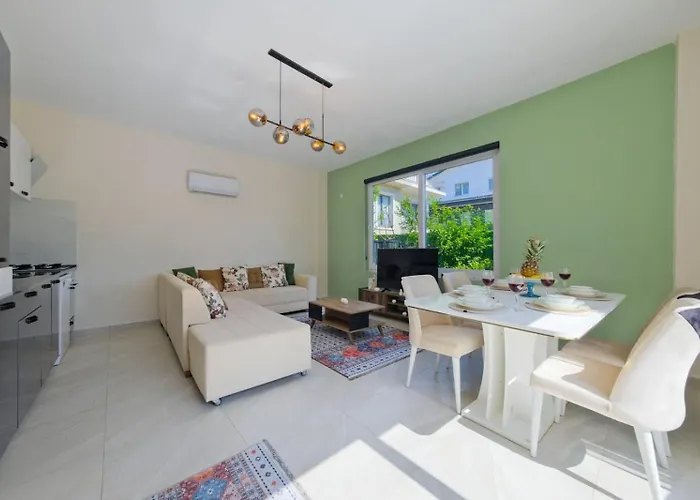 2 Bedroom With Private Pool Βίλα Φετιγιέ