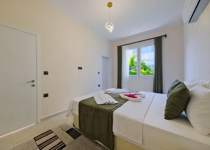 2 Bedroom With Private Pool * فتحية